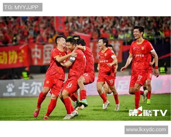 重庆足球队在速度排行榜中荣登第八名展现出强劲实力与潜力 重庆足球队在速度排行榜中荣登第八名展现出强劲实力与潜力