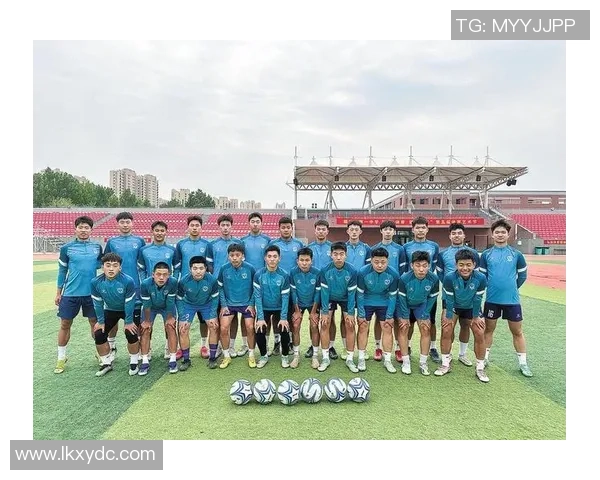 外号短的足球明星如何在绿茵场上展现非凡才华与魅力